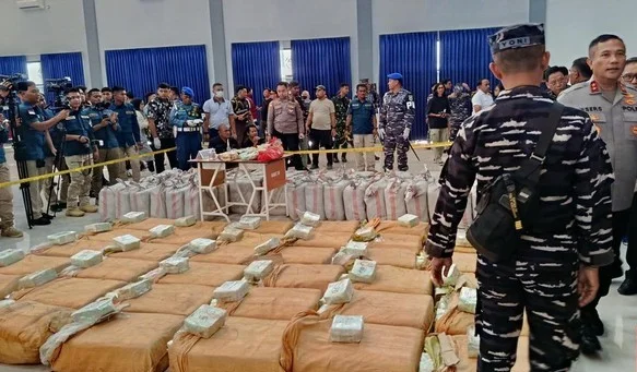 Wow! Petugas Pantau Laut Kepri Gagalkan Penyelundupan Narkoba Hingga Rp7,5 Triliun