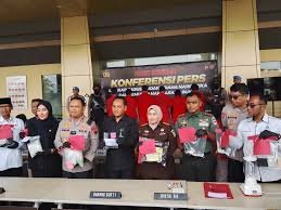 Penampakan Sabu Satu Kilogram Nilai Miliaran Rupiah di Sukoharjo, Diturunkan ke Api dengan Cepat