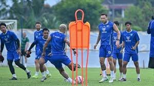 1 Pemain Eropa Dikabarkan Jalani Trial di Persib, Bintang Senior Terancam Digeser