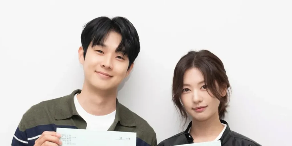 Choi Woo Shik Bikin Baper! 7 Potret Cuts Nikah Palsu Would You Marry Me